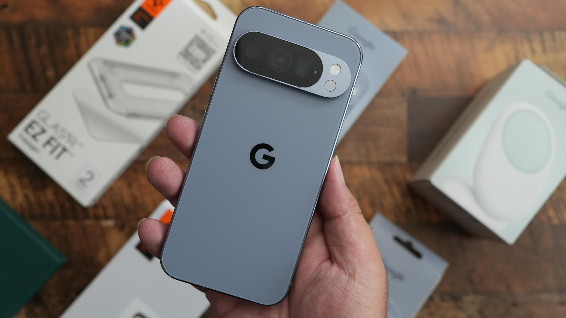 Pixel 10 Pro 開封レビュー。変わらないのは見た目だけ。中身は超進化